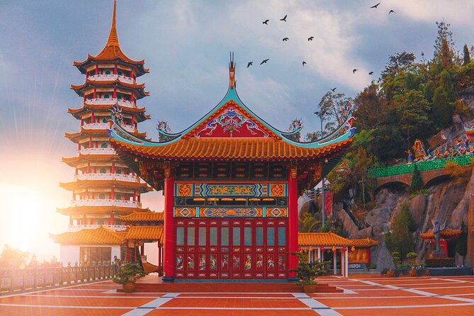 Private Genting Highlands & Batu Caves Trip with Cable Car Ticket - Premium Outlets and First World Plaza: Shopping Time That Doesn’t Feel Forced