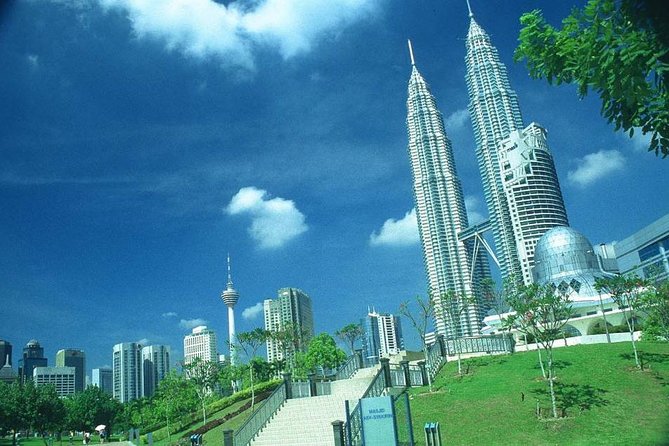 Private Half-Day Kuala Lumpur City Exploration Tour - National Monument and Taman Orkid Kuala Lumpur: culture plus a calm reset