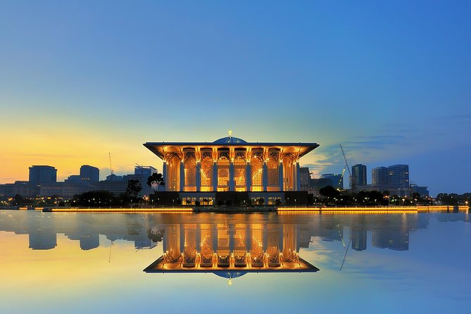 Private Half-Day Putrajaya Tour with Lake Cruise from Kuala Lumpur - Taman Warisan Agricultural Heritage Park: Rubber Tapping and Plantation Heritage