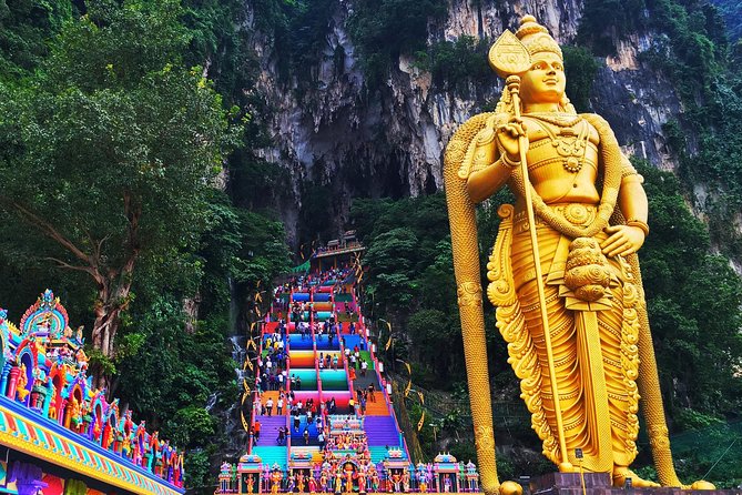 Private Half-Day Temples and Cultural Tour in Kuala Lumpur - A Sikh gurdwara stop and Chinatown at Petaling Street Market