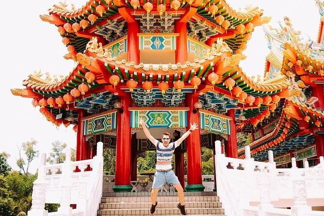 Private Kuala Lumpur City Tour : Petronas Twin Tower & Batu Caves - Chinatown, Merdeka Square, and Central KL Landmarks in One Flow