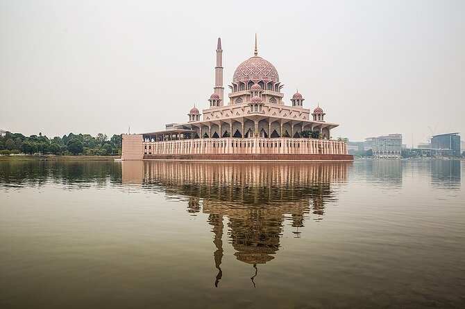 Putrajaya City Tour from Kuala Lumpur - Why Putrajaya feels different from Kuala Lumpur