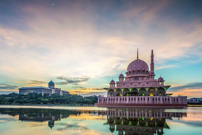 Putrajaya City Tour with Batu Caves & Sight Seeing Cruise - Batu Caves: the 272 steps, temple caves, and what to expect