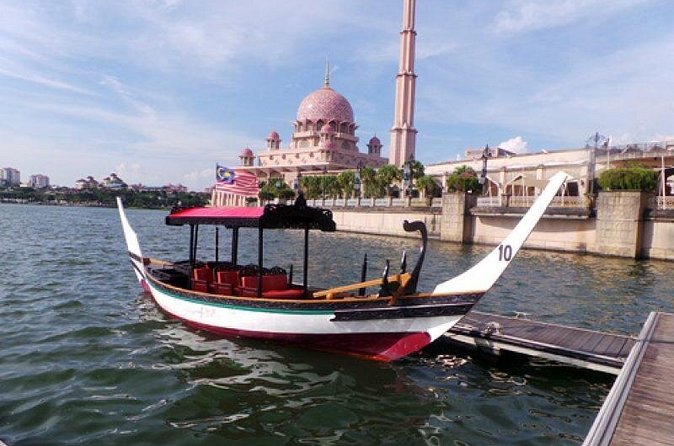 Putrajaya Tour with Traditional Boat Cruise & Pink Mosque (Private) - Putrajaya Lake: Seven Bridge Types, Quick Views, and the World’s Largest Roundabout