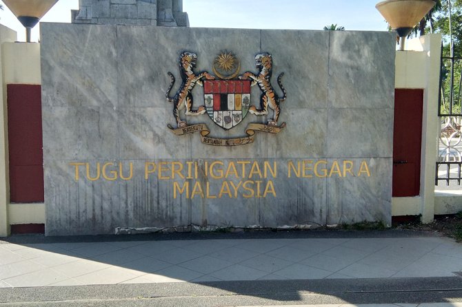 Sightseeing Kuala Lumpur City Tour from Cruise Terminal - China Town (Petaling Street) for Street Energy and Quick Snacks