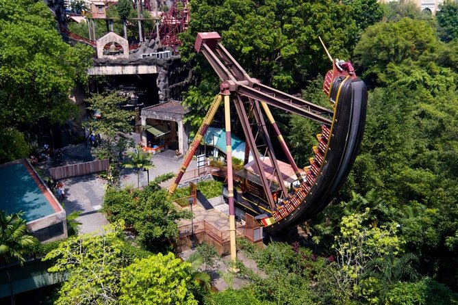 Sunway lagoon Theme Park - Dry-land thrill zones: scream, extreme, wildlife, and Nickelodeon
